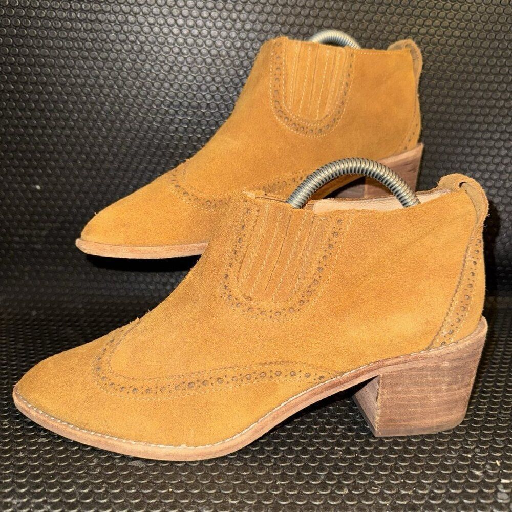 Madewell Grayson Brogue Wingtip Mustard Yellow Suede Chelsea Boots Women Size 9